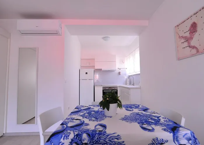 A - Luxury In Center Just 5min From *