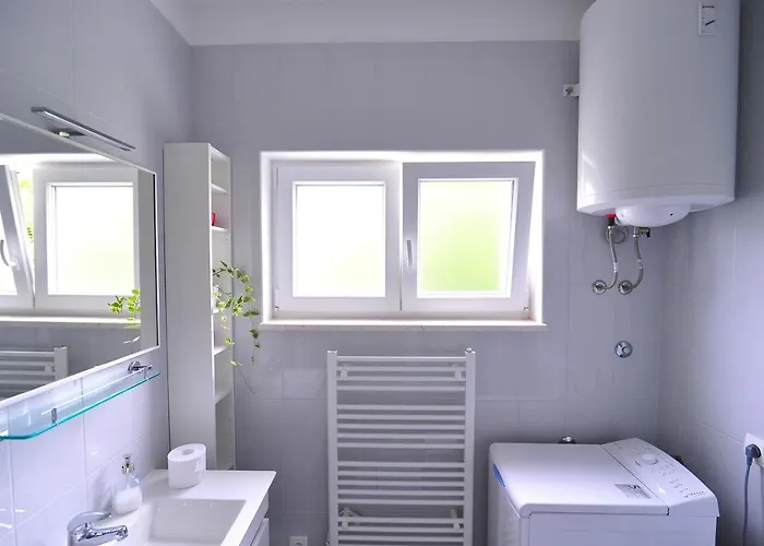 A - Luxury In Center Just 5min From 科尔丘拉